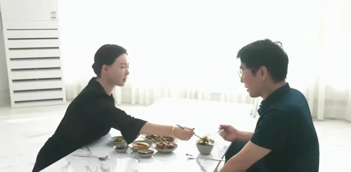 《50岁继母的诱惑》韩国伦理片年度黑马-4K高清未删减中文版-50岁继母的诱惑免费在线看无广告