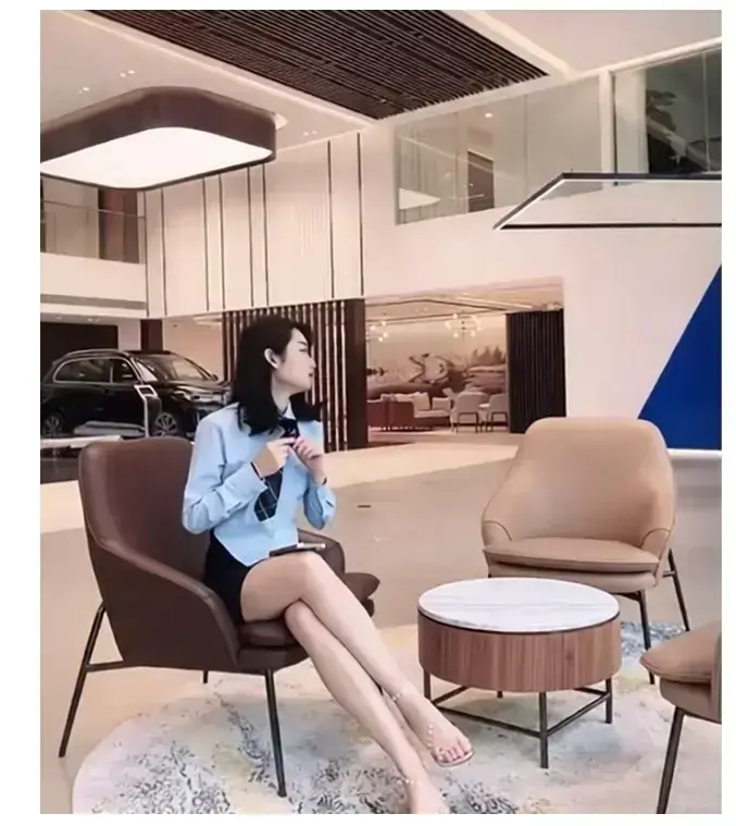 佳木斯新玛特迪桑特女销售事件完整现场视频在线观看，破防震惊全网，佳木斯新玛特迪桑特导购事件免费播放，后续结果意想不到